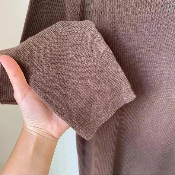 Chocolate Brown Turtleneck Sweater, 100% Cotton, Women’s Size 3X (22W/24W) - Picture 9 of 9